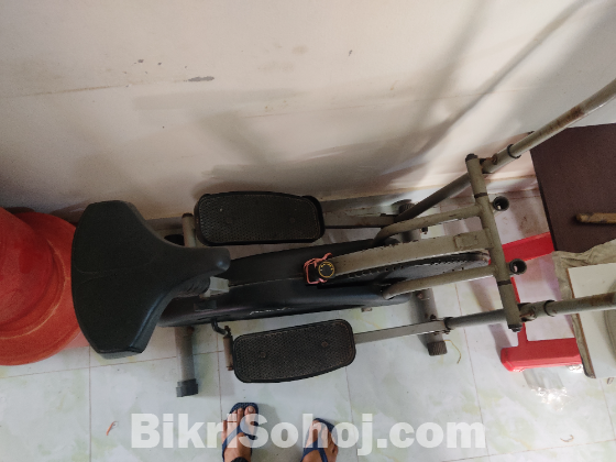 Cross trainer